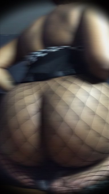 Hey sexy #binki #ass #fishnets https://t.co/JGoOuKKZ25<a href="/tag/binki"class="tags">#binki</a><a href="/tag/ass"class="tags">#ass</a><a href="/tag/fishnets"class="tags">#fishnets</a>