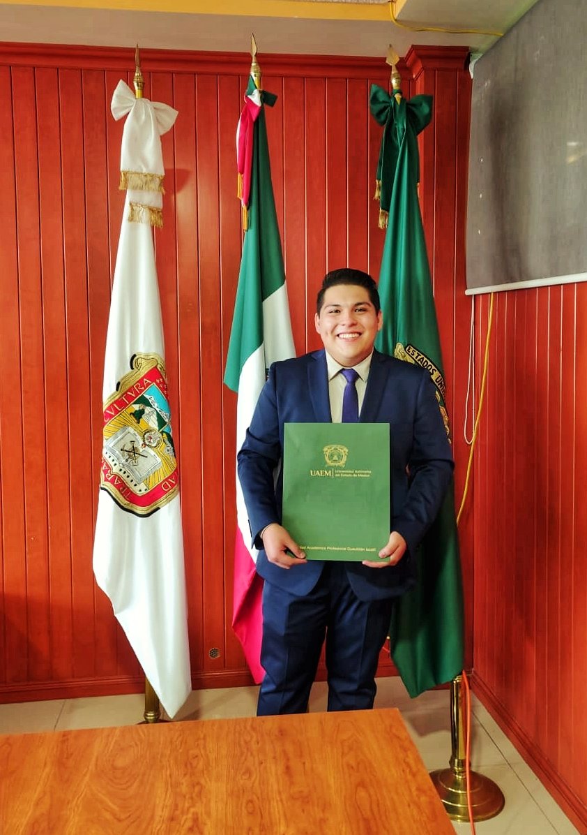 AldairMolina_M's tweet photo. Hoy sustente mi examen profesional en la modalidad de Tesis y ahora si ya soy Licenciado en Derecho Internacional por la Universidad Autónoma del Estado de México.
#VerdeyOro💚💛#UAEMex #UAPCI https://t.co/vFKfINUJVU