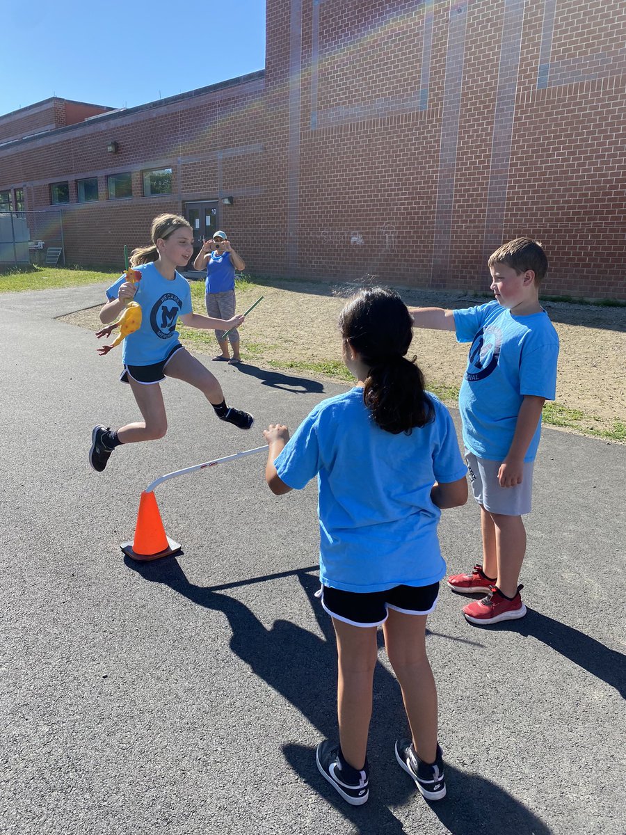 MrsSheroff's tweet image. More Field Day fun!