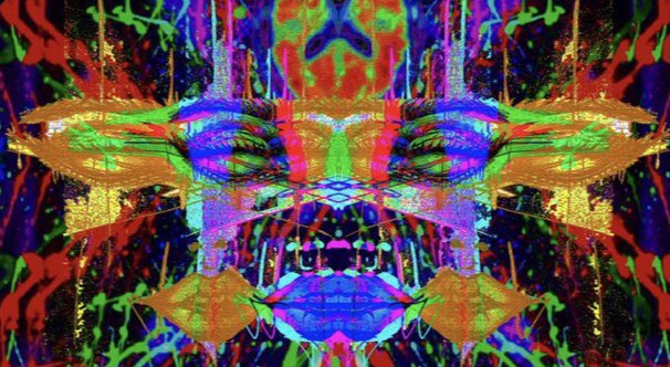 MoCasso_of_nfts's tweet image. #day3 Fun fact the piece @TMalfunktion and I worked on together started in Las Vegas where I tied dyed it then it flew to Scotland 🛫 where @Dylanhartdesign put his hand drawn sketch in photoshop &amp;amp; embroidered a corset on top of the tee 😈 #RAWszn2 #RAWRenewal