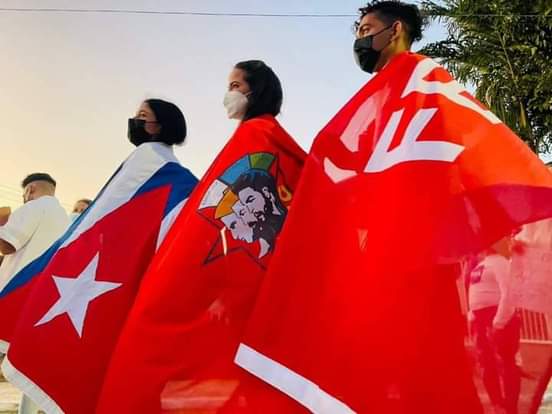 Veronic36892303's tweet photo. Confío en la Revolución son tiempos difíciles pero con ella y para ella seguiré guapiandi sin dejarme confundir. #CubaPorLaPaz. https://t.co/0DuEPPJJ0Q