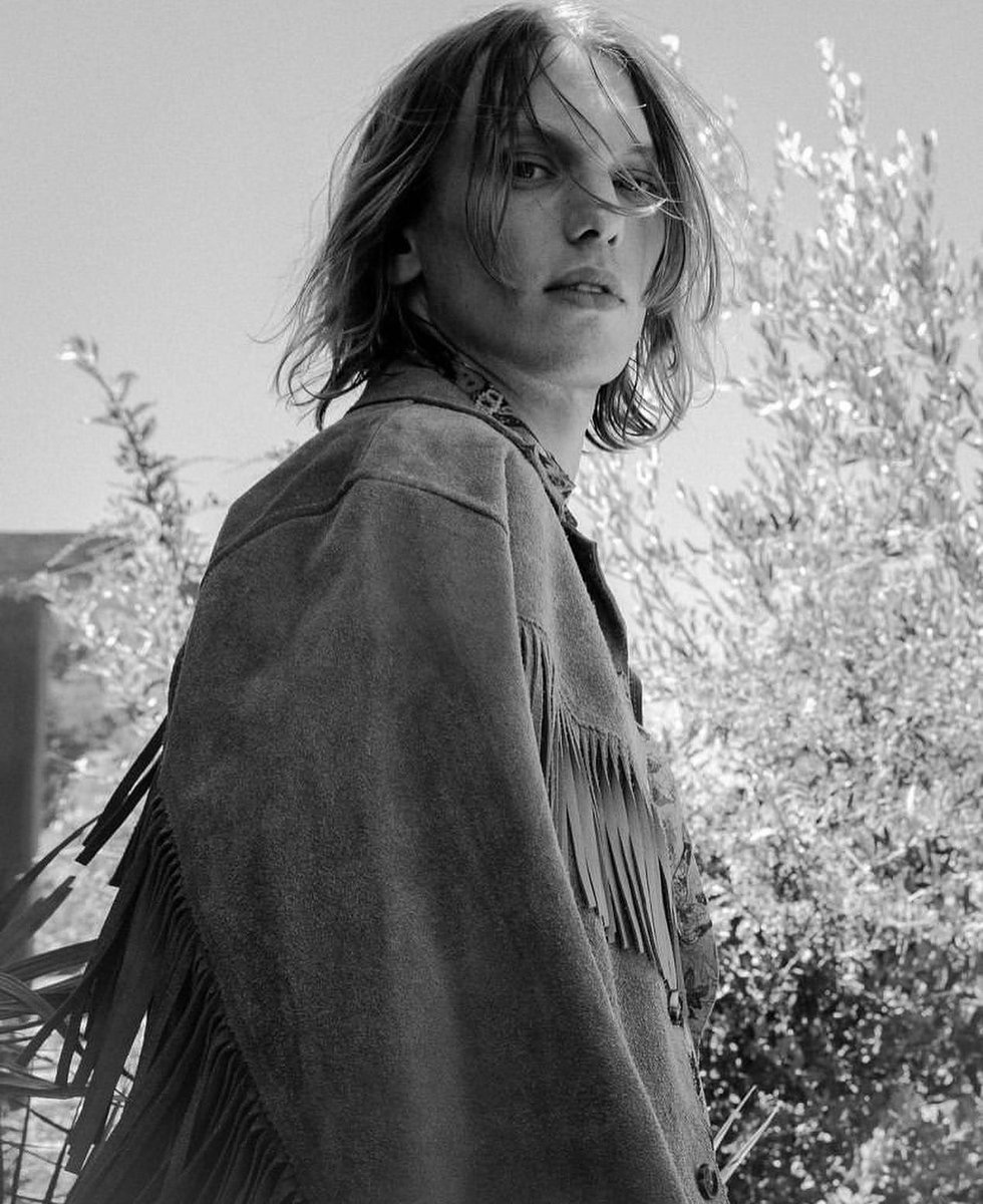 JamieBower_Fr's tweet photo. Photoshoot of Jamie for Foxes magazine cover. 2/2 https://t.co/SB70VLEkrr