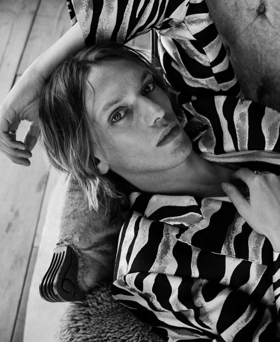 JamieBower_Fr's tweet photo. Photoshoot of Jamie for Foxes magazine cover. 2/2 https://t.co/SB70VLEkrr