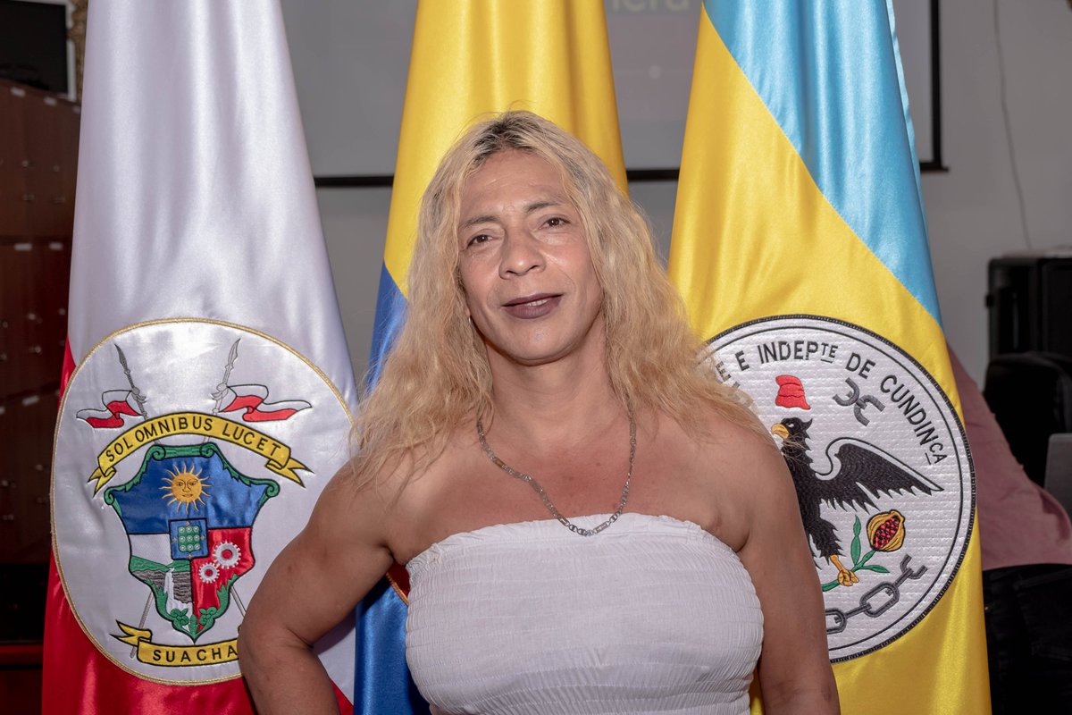 HeinerGaitan's tweet photo. Felicitaciones a Paola Caicedo, líderesa LGBTI-Trans de Soacha, quien se posesionó como edilesa de la Comuna 2.

Paola ha sido consejera de Paz, vocera en espacios nacionales en defensa de su comunidad y una gran compañera de mil batallas que dará lo mejor de su liderazgo. https://t.co/YkU7XEXMMP