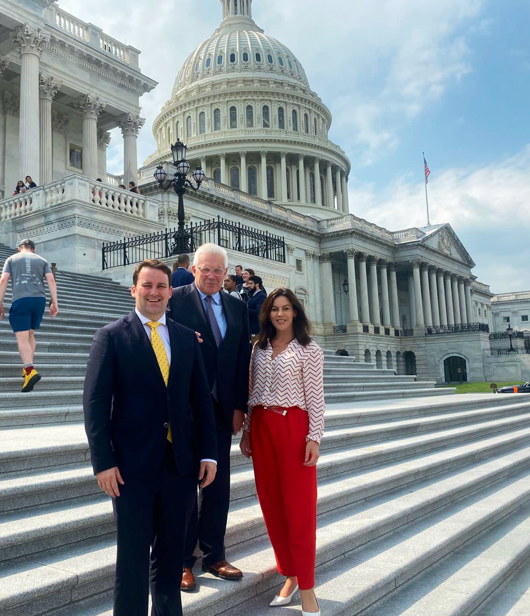 CarrollJennifer's tweet photo. With my Fine Gael colleagues meeting @RepBrendanBoyle and @RichieNeal in Capitol Hill today to discuss the implementation of the Good Friday Agreement and the threat posed to by the actions of the British government this week. https://t.co/z9J5yHCtgW