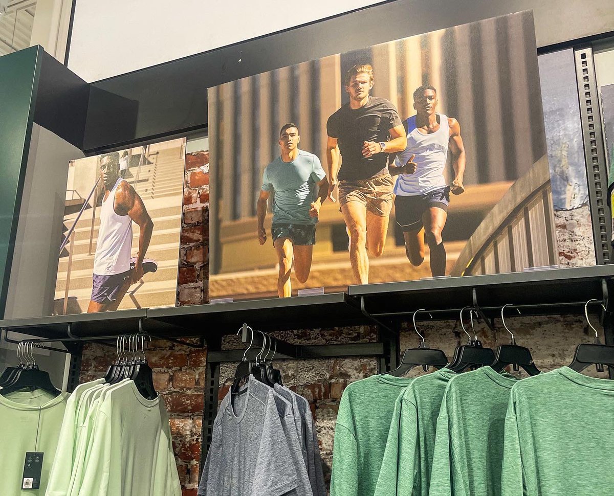 itsobinwankwo's tweet photo. Walking into @DICKS and seeing myself has been an unforgettable experience 😁 https://t.co/BRI46YSdDM