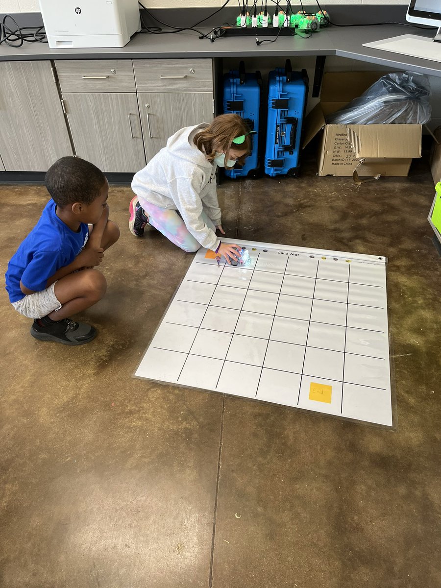 tbrown_tabitha's tweet photo. Summer School STEM @SycamoreElem was a blast to teach! We worked with BlueBots to learn how to code using arrow directions. @TCBOE #limitless https://t.co/tyvjJ2UTy2