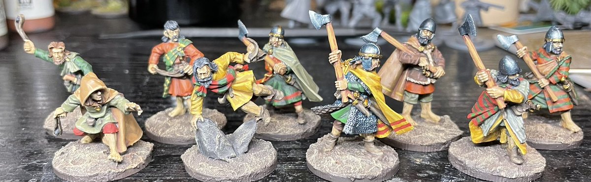 panzerkaput's tweet photo. I have finished the next two units for my Welsh for my Barons' War: Game and I’m pleased with the results. I have finished a unit of slingers and a unit of Welsh knights. I have gone with what information I can find on what they looked like. #thebaronswar #fsinspired #thewelsh https://t.co/odKH0tYv3i