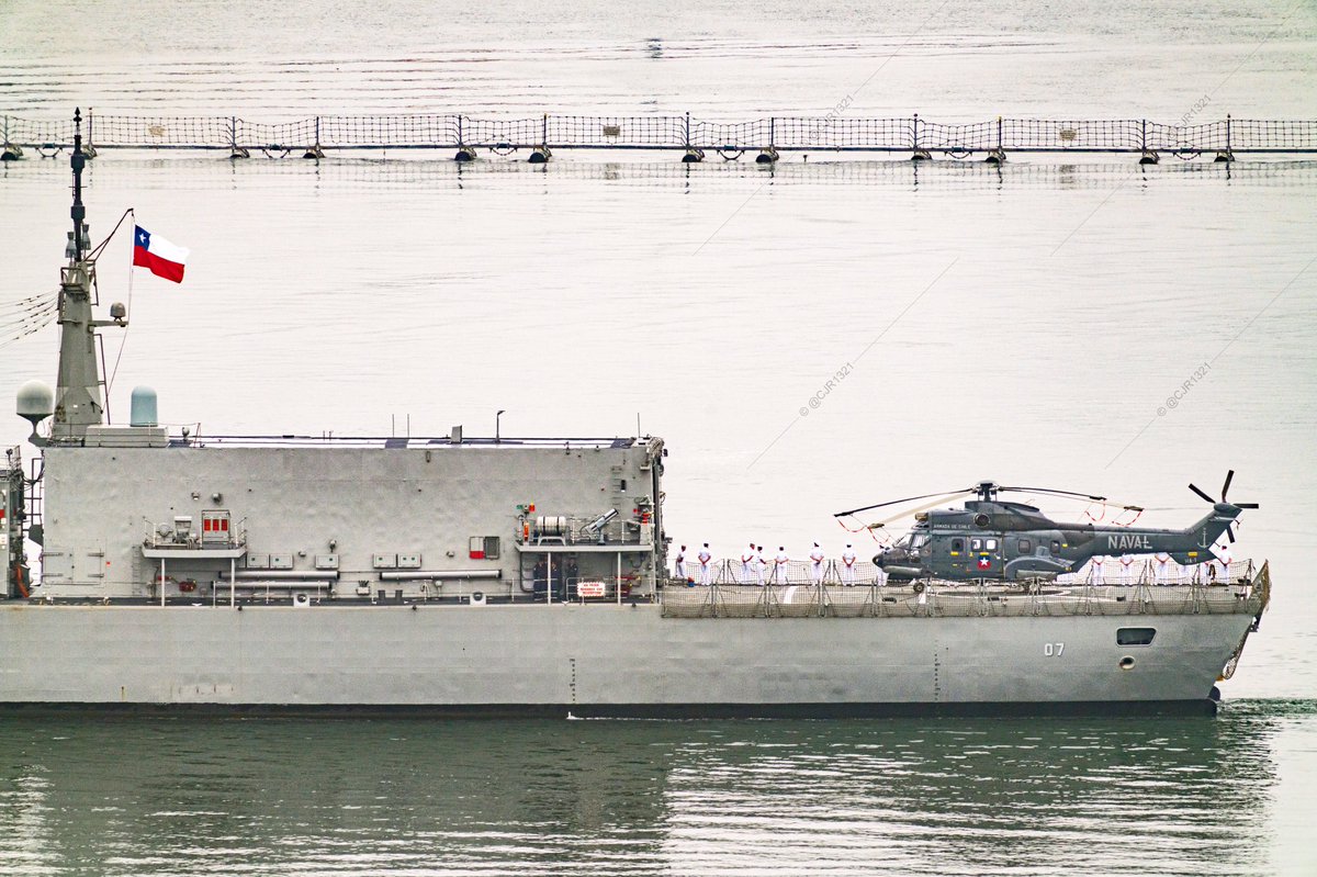 WarshipCam's tweet photo. Chilean Navy Type 23 Duke-class frigate Almirante Lynch (FF-07) (EX-HMS Grafton F80) coming into San Diego - June 15, 2022 #almirantelynch #ff07 @Armada_Chile
* photos courtesy of @cjr1321 https://t.co/Y0IRwEexqA