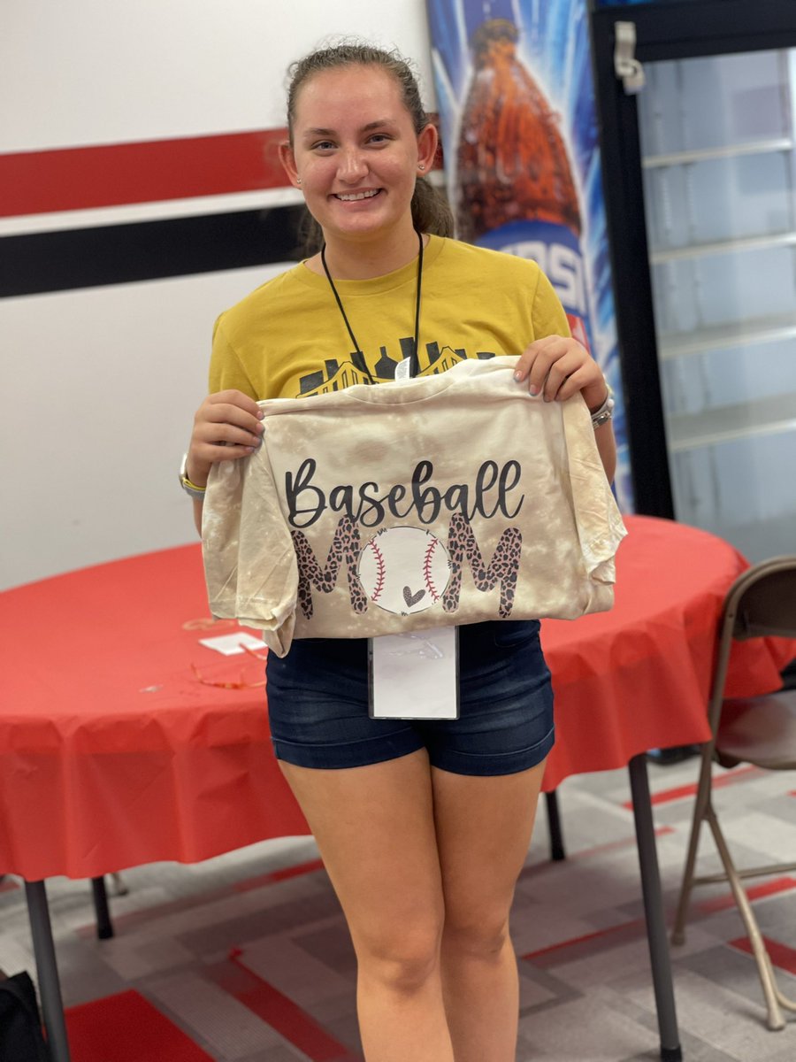 Shoutout to Hailey from the <a href="/iSHCo_EFHS/">iSH Co.</a> for not only being an amazing helper all week, but for making me this awesome shirt!! Thank you, Hailey!! #PittFab22