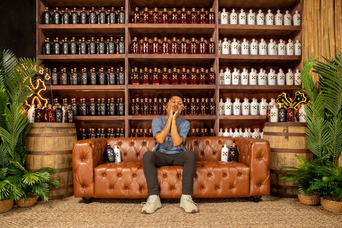 Atari_Jones's tweet photo. 🖤🖤 @OriginalBumbu
#ShotsBy: (IG) #Iconpics_ay
https://t.co/M7hEIpN17F https://t.co/fGlCUBDFfe