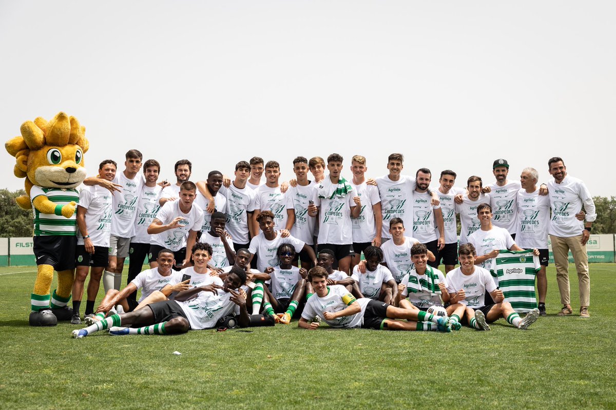 Geração 05…💚
Campeões Nacionais🏆🏆