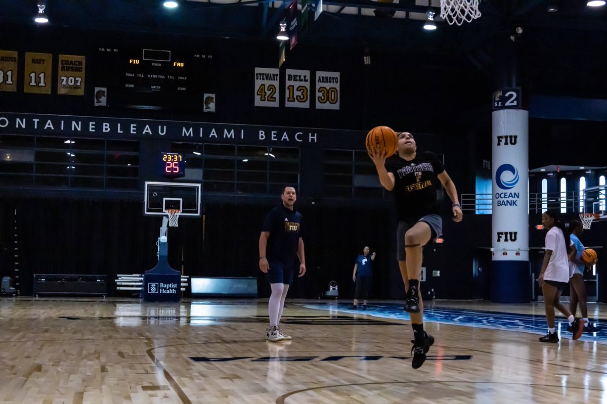 FIUWBB's tweet photo. Clocked in ⏲ Let’s get it 😈

#PawsUp 🐾 | #PantherPride https://t.co/OUDp7ATc8P