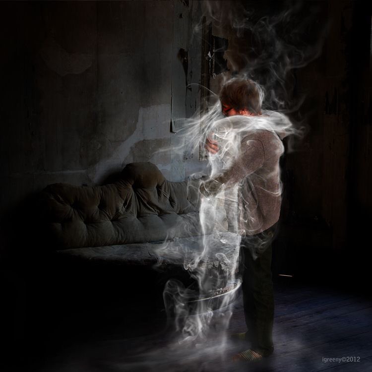 س أختصر أبجديتي ب أربعة حروف
ألف الانتظار
وحاءِ الحيرة
وباءُ البُعد
وكافِ الكبرياء
لأجمعها وأصرخ كل مساء
أحبُكِ 
#الشامخ 
#خربشات