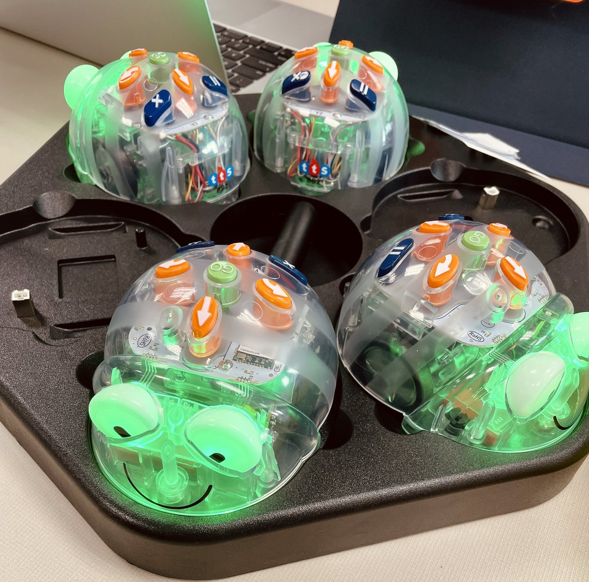 What a fabulous day of learning so far at the <a href="/BootUpPD/">BootUp</a> at <a href="/HeartlandAEA/">Heartland AEA</a>! Thank you <a href="/IADeptofEd/">Iowa Department of Education</a> for funding these computer science classes for educators! Cannot wait to bring two full hives of bee bots back to @WoodlandHillsEl! 😍🤖