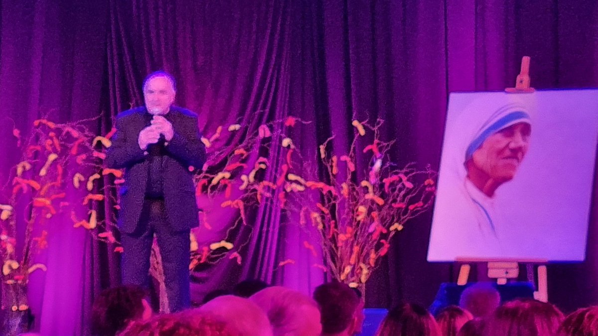 #EnseñarParaRestaurarLaEducaciión Otra vez, orgulloso de acompañar a <a href="/ColeMadreTeresa/">Colegio Madre Teresa</a>. La generosidad de las empresas y de las personas anónimas hace que más niños tengan una educación de calidad, vehículo necesario para un futuro mejor.