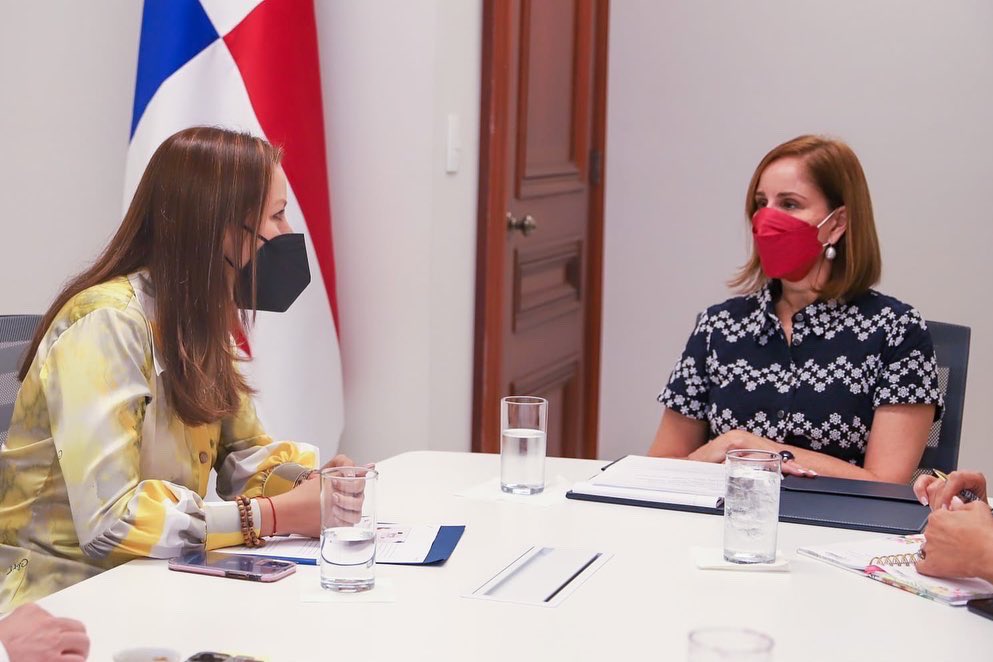 Yazmín de Cortizo tweet media