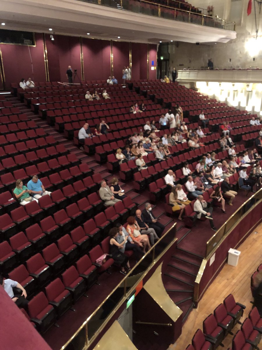 RobertDingli's tweet photo. A Japanese Violin virtuoso with an actual Stradivarius violin and look at the attendance. A really cultural island. #maltaartsfestval https://t.co/LZjPV61GV5