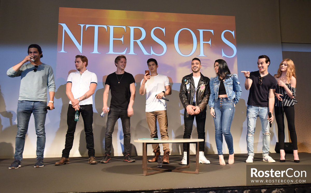 marykatefolan's tweet image. Day 14 ~ Fandom Memory #celebrateshadowhunters SO SO many, the live tweeting during shows, the GCs we had, probably most is #thos2 and many subsequent cons and meeting/making so many great friends, that part isnt over, we’re STILL making memories &amp;amp; we will continue #Shadowhunters