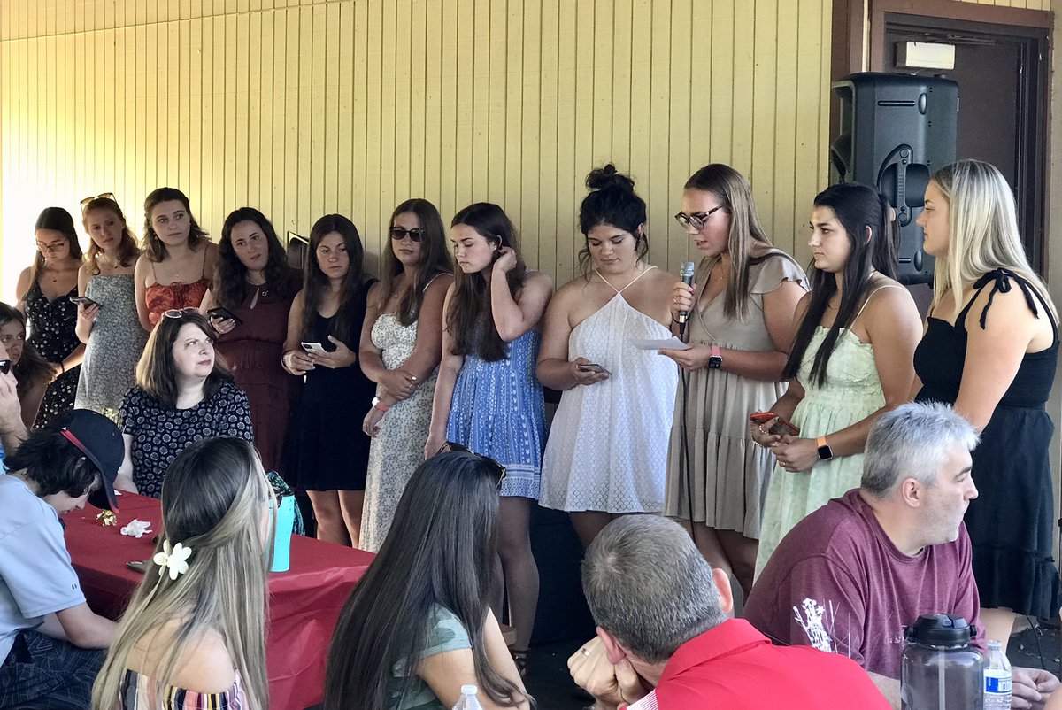 BvilleRowing's tweet photo. We had an awesome time on Monday at our annual end of the season banquet! Best of luck to all of our seniors, and we will see the rest of you next year! Awesome season ladies! ❤️🐝🐝 https://t.co/xMKGHdw4D2