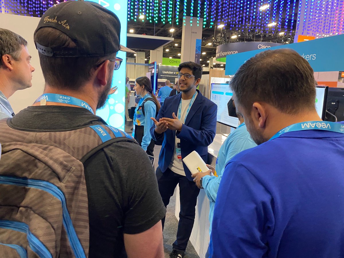 CiscoEvents's tweet photo. Welcome to Day 3 of the Showcase. Come see the new Cisco Nexus 9808 Switch in Hybrid Cloud. Explore our immersive hybrid work experiences, including Penn One in NYC. 🗽 Learn all about the new Cloud-Managed Catalyst. And so much more that's 🔥! https://t.co/mApTUkufDE https://t.co/LL6PqrJb0k