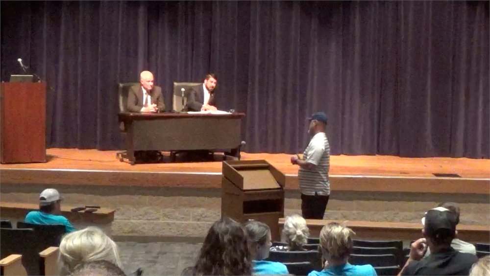 LaVerniaNews's tweet photo. “We need a comprehensive approach,” Dean Ross said. “While the school district is doing what they’re doing, the community has a responsibility as well. Everybody in the community has a role in working with the school system and making this better.”

https://t.co/vPgaZxyT0h https://t.co/RPci9ZTXTZ