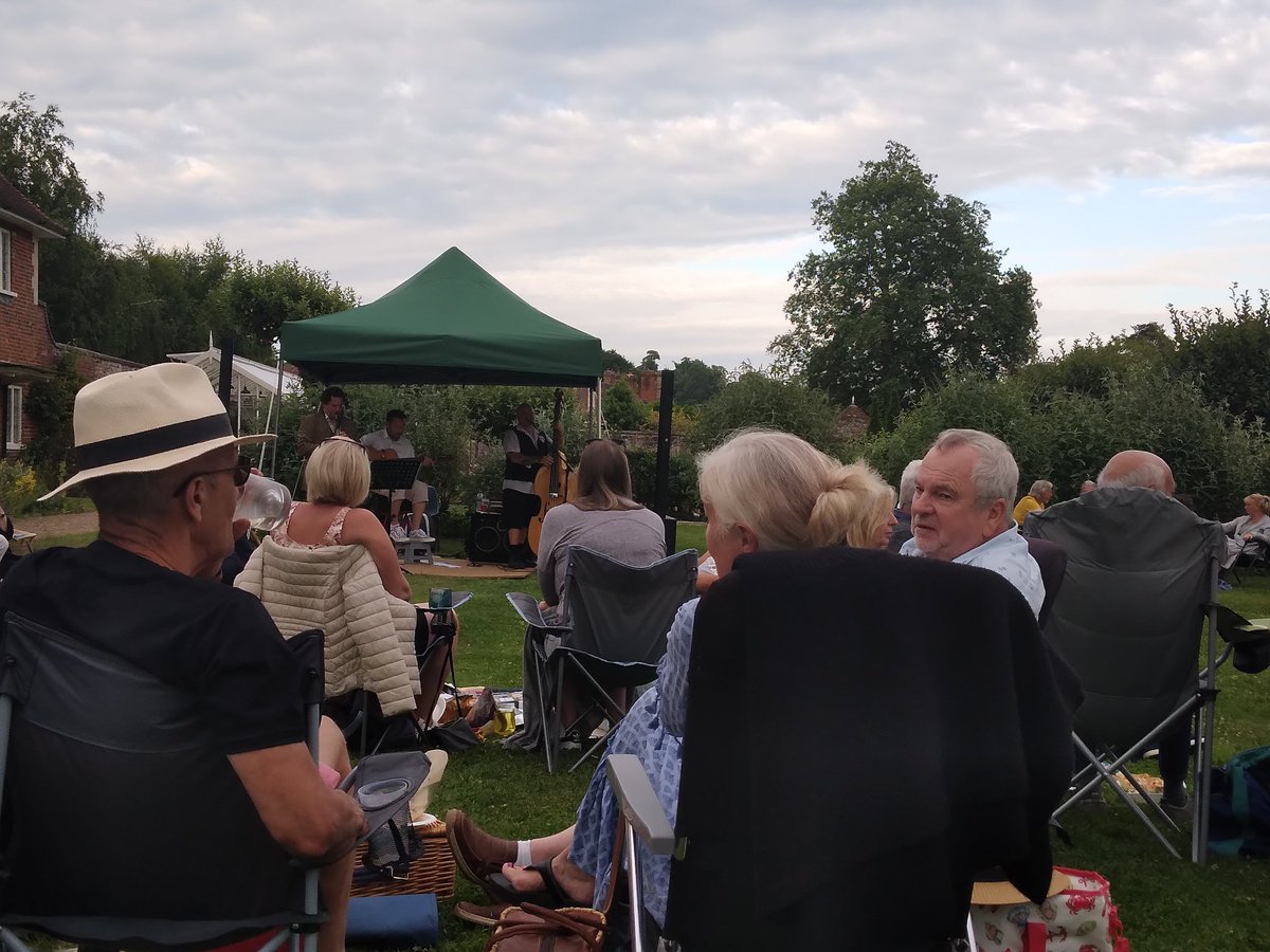 Enjoying an evening of Jazz for St John Ambulance Kent at Godinton House and Gardens. Good food and music. Thank you to everyone who organised the event #volunteering <a href="/stjohnambulance/">St John Ambulance England</a> @SJALondon_South <a href="/kayburbidge/">Kay Burbidge</a> <a href="/sjakentyouth/">SJA Kent Youth</a> #jazzmusic