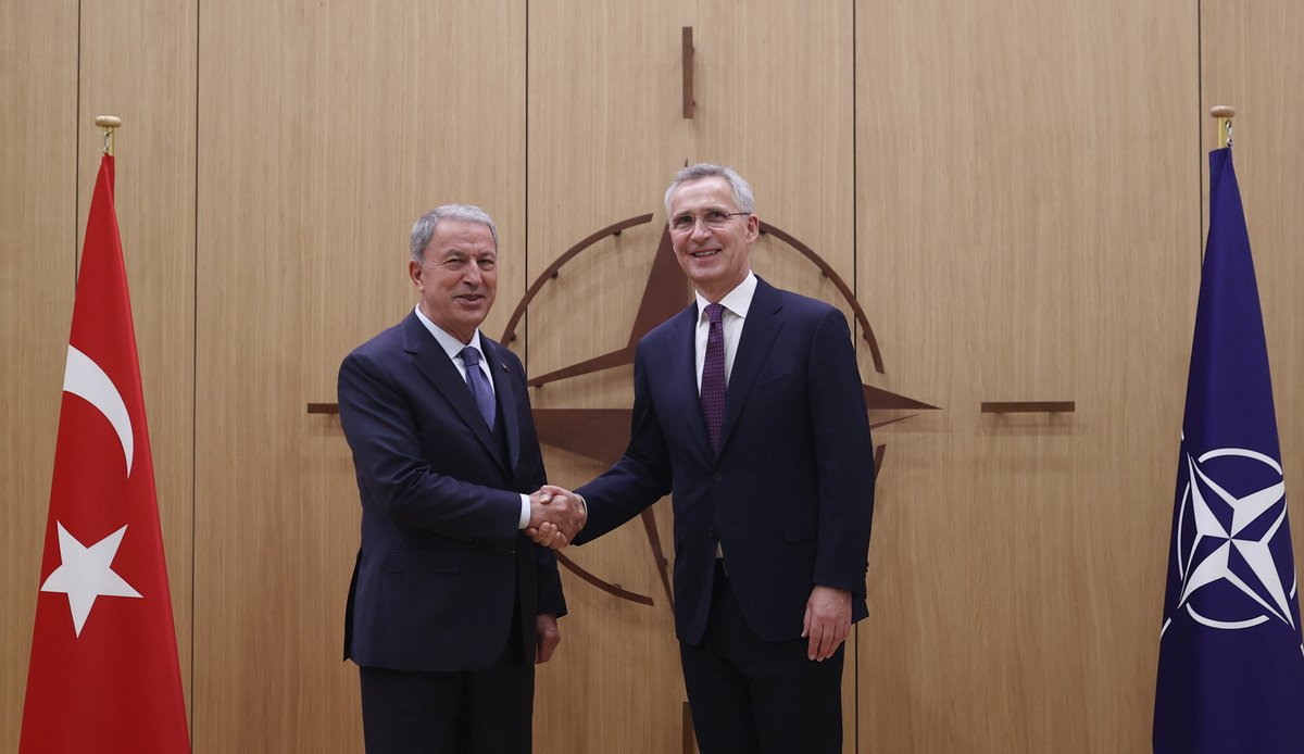 tcsavunma's tweet photo. Millî Savunma Bakanı Hulusi Akar, NATO Karargâhındaki temasları sırasında NATO Genel Sekreteri Jens Stoltenberg ile bir görüşme gerçekleştirdi.
https://t.co/4mbezPLzXb
#MSB #HulusiAkar https://t.co/0VEekAjby8