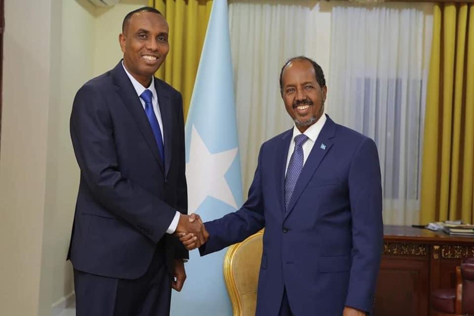 Waxaan u hambalyaynayaa Ra'iisulwasaaraha magacaaban ee Jamhuuriyadda FS walaalkeey Xamsa Barre oo Madaxweyne <a href="/HassanSMohamud/">Hassan Sheikh Mohamud</a> u xushay xilka Ra'iisulwasaaraha. Xamsa waxaan ku aqaannaa waddaniyad, daacadnimo iyo karti, waxaana u rajaynayaa inuu masuuliyadda culus Alle u fududeeyo