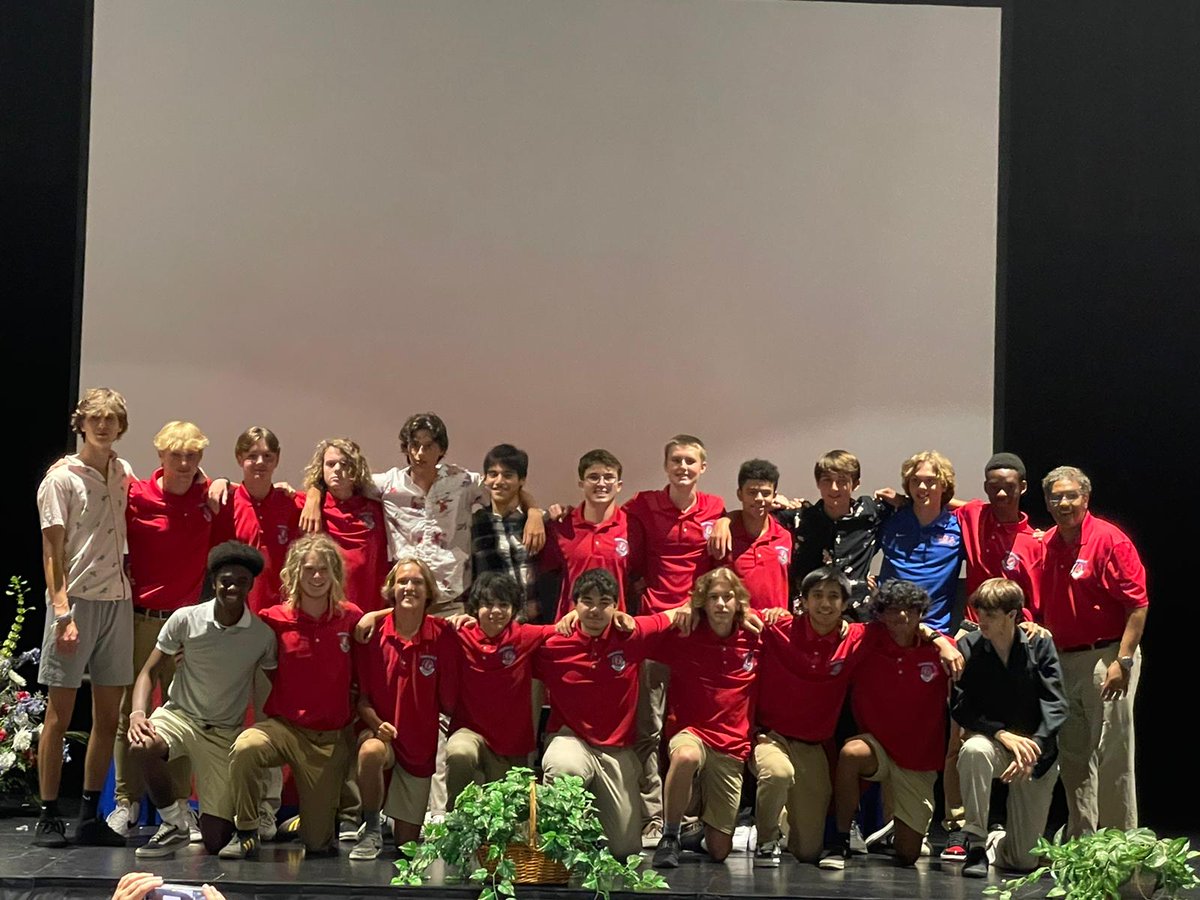 KempsHSsoccer's tweet photo. Kempsville Soccer Awards night.  Good Year.  Good Kids. https://t.co/h1uFfFl82U