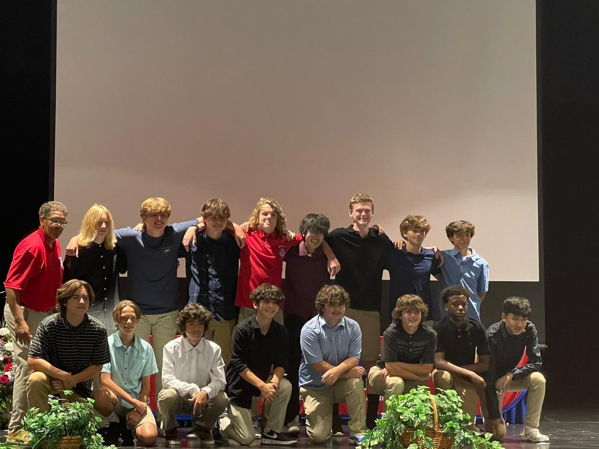 KempsHSsoccer's tweet photo. Kempsville Soccer Awards night.  Good Year.  Good Kids. https://t.co/h1uFfFl82U