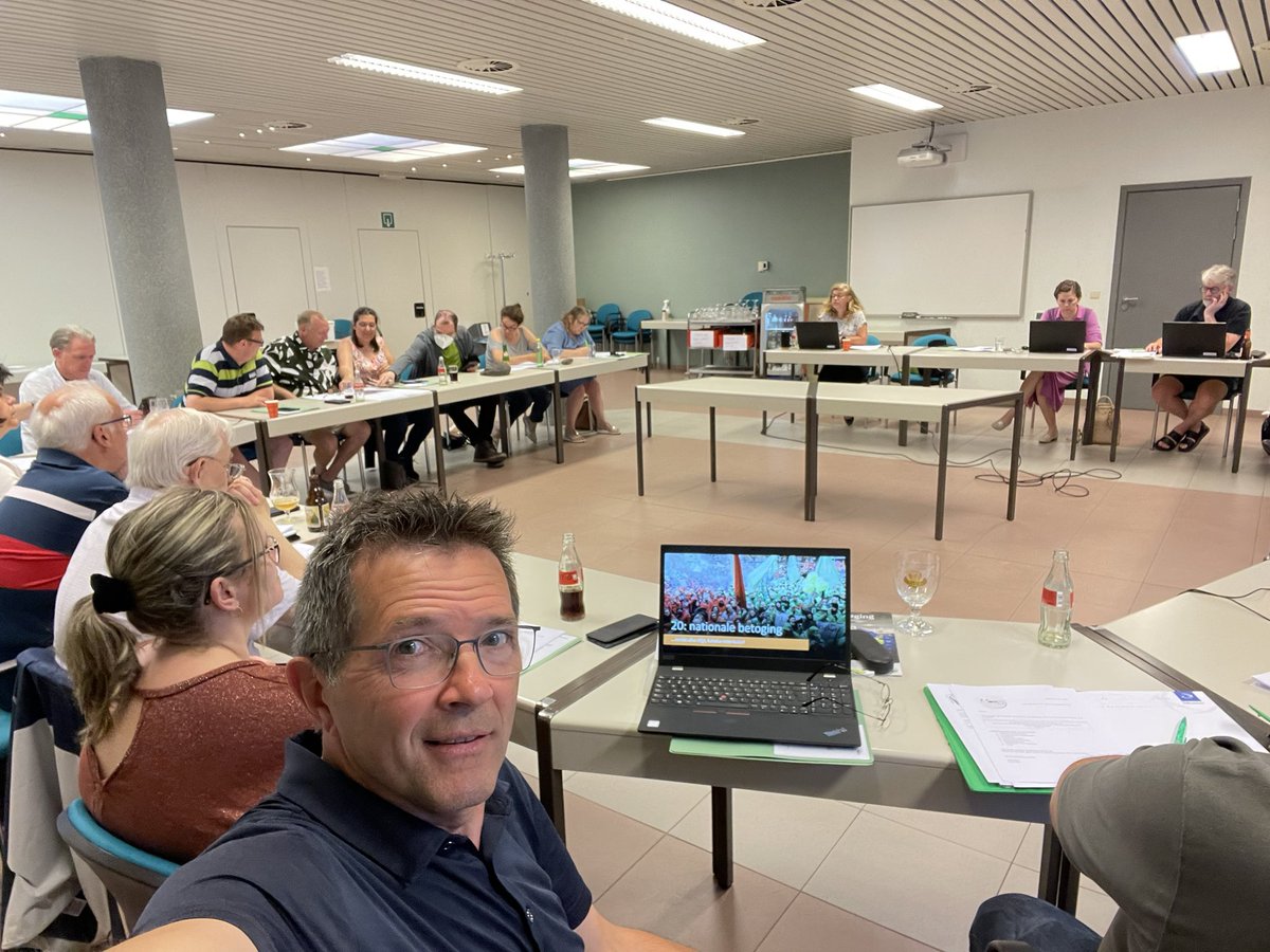 verachtertp's tweet photo. Mijn laatste vergadering met het provinciaal bestuur van ACV-Limburg #acvlimburg #militant #solidariteit #ledenvoorleden #werknemersorganisatie #dankjewel
https://t.co/oynfmEYkVM https://t.co/mrsNDVhFk2