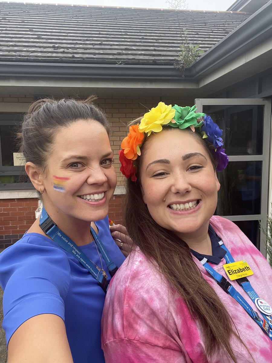 LoloLizzyLoo's tweet photo. Today we celebrated PRIDE🌈 #AllAboutAndersen @sarahjo43754292 @Andersen_AdeleB @VickiFP7 @GMMH_NHS @s4mb @JordanOrmshaw @AdamMorrisRMN @JakeRFrance https://t.co/saZ2jWLQlg