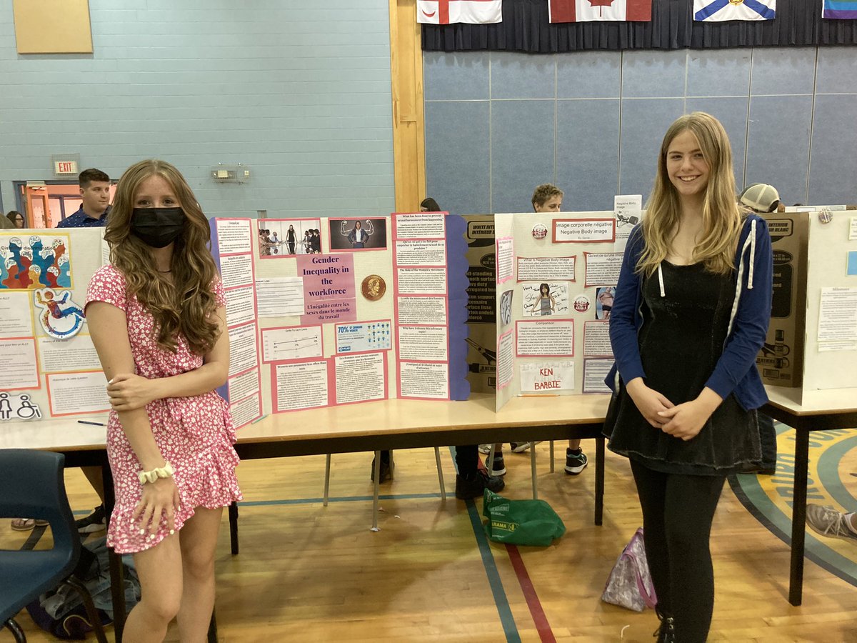 Timmonsteacher's tweet photo. Literacy in action at @TruroMiddle. PBL using the @nseducation renewed grade 8 curriculum at the 2022 advocacy fair. @CcrceL @ccrcef @CCRCE_NS https://t.co/bHZvHHSKlu