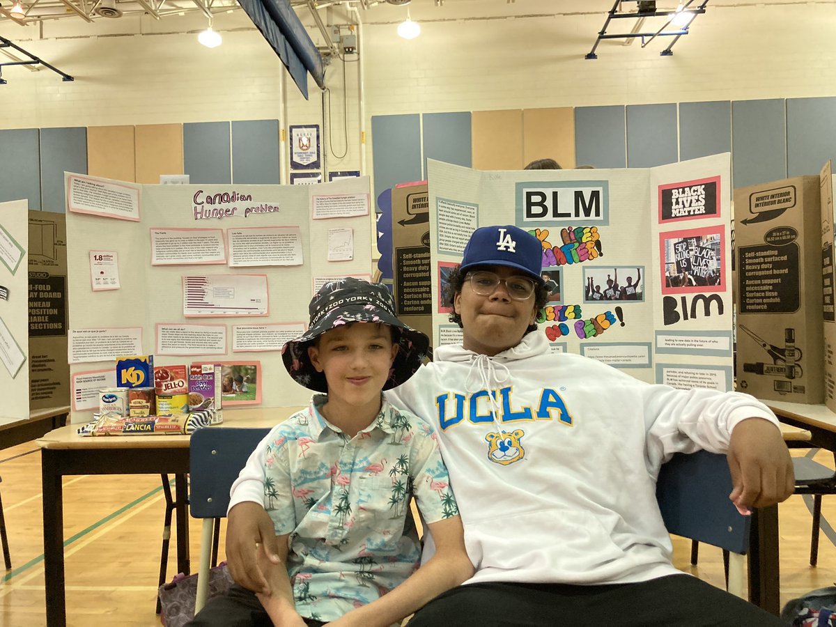 Timmonsteacher's tweet photo. Literacy in action at @TruroMiddle. PBL using the @nseducation renewed grade 8 curriculum at the 2022 advocacy fair. @CcrceL @ccrcef @CCRCE_NS https://t.co/bHZvHHSKlu