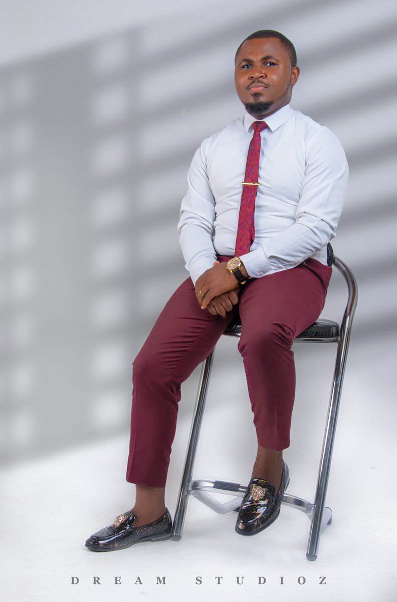 ombelemarlon1's tweet photo. I bless the Lord for a first day in my new age. This year is officially declared for me a year of uncommon impact and exponential increase in all good things in Jesus name.
Ideas Make Men Dear.
#Eaglemind
#TheOmbeles
#UncommonImpact
#ExponentialIncrease https://t.co/sgP81e1UKA