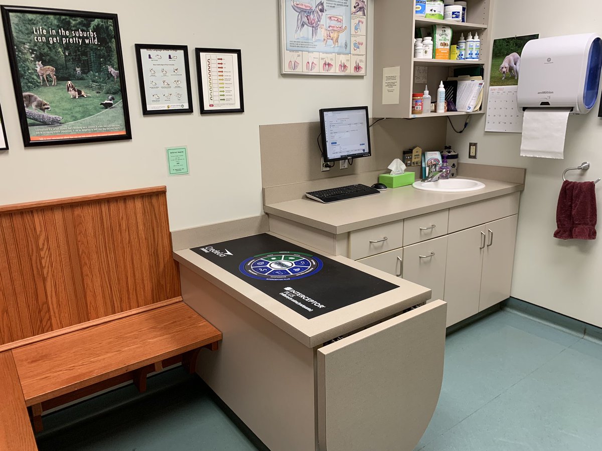 Hillside43050's tweet photo. Loving our new table-top mats @Elanco #interceptorplus #credelio #360protection #thankscharles https://t.co/VbmOnuQjtH