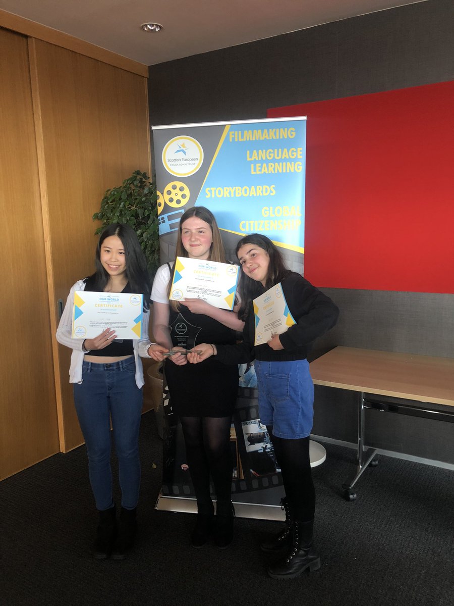 DouglasModern's tweet photo. Extremely proud of Dolores, Oceane and Eilidh who won an award for their amazing film about food waste! Bravo 🎉🥳🤩 https://t.co/JhDFdeZ3bE
