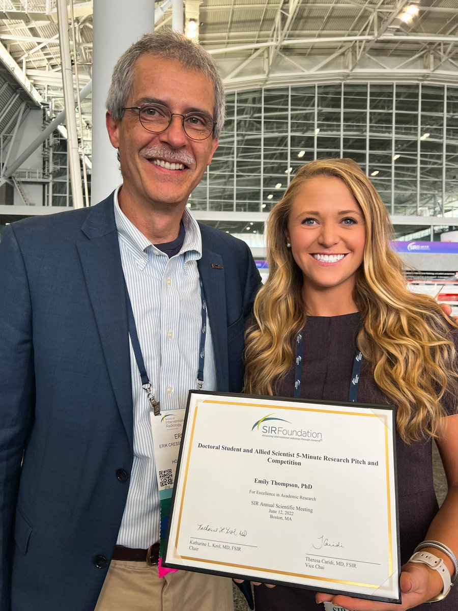 em_a_thompson's tweet photo. Honored to have the opportunity to present my science investigating novel image-guided approaches to HCC management at #SIR2022! Proud to represent the field of #medicalphysics and #imagingphysics with my 1st place award! Thank you @SIRspecialists and @GovindSLab for the support! https://t.co/zyc3XsvMVx
