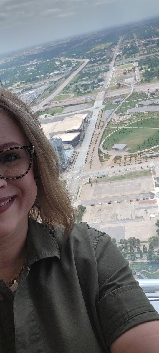 We chose the elevator today over climbing for the <a href="/okpsa/">Oklahoma PSA</a> June lunch! 

#devontower #OKC
