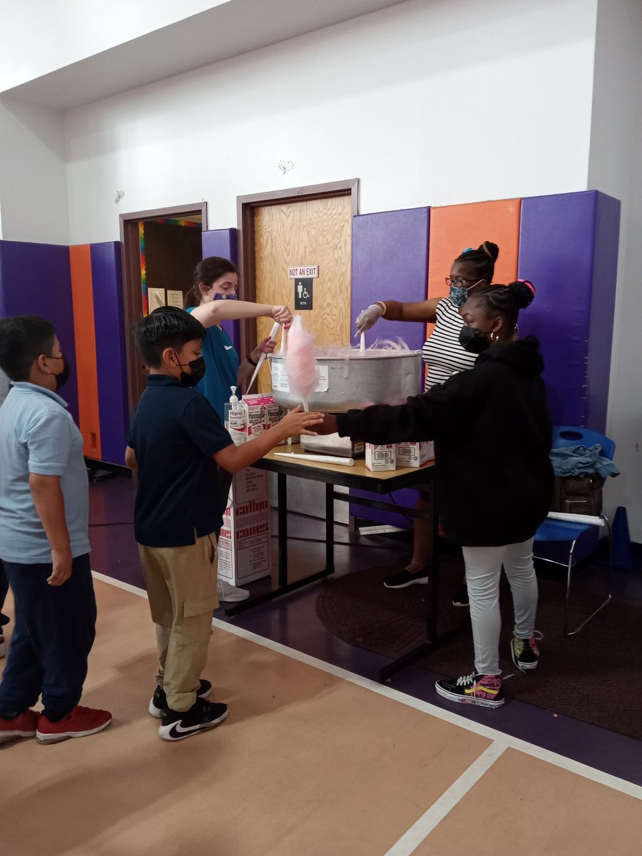 devosesh's tweet photo. RPCS PTO Carnival 2022 ! https://t.co/WNwSzwzWRJ