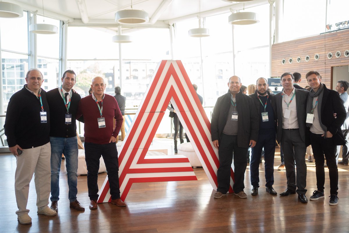InsideOneCloud's tweet photo. Algunas fotos del AVAYA ENGAGE 2022 en el que formamos parte junto con @Avaya_Latam hace unas semanas 😃🎉

Les mostramos un resumen de todo lo que fue este gran evento de tecnología e innovación! 📱🤖💻😃

#ExperienciaDelCliente #TransformacionDigital #Innovacion #Cloud https://t.co/SNuEsxnaiE