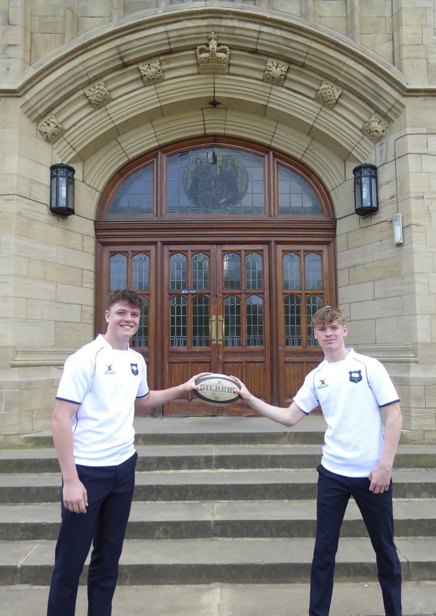 BGSRUFC's tweet photo. A chance to catch a picture with the boys who represented @yorkshire_rfu u17’s in their successful county campaign recently, who now turn their focus towards the school’s tour to #SouthAfrica next month🇿🇦 . Well done boys! @BradfordGrammar https://t.co/v5y7jzwT36