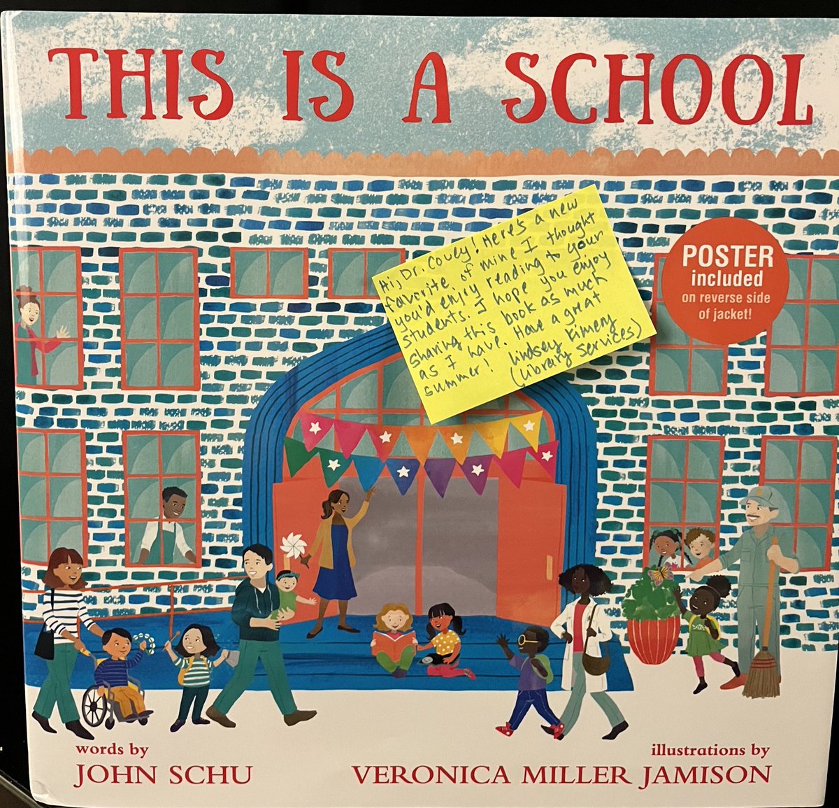 LindsKimery's tweet image. Sharing a new favorite with an elementary principal in @MetroSchools who enjoys reading books to her students. Hope they love it! 📚❤️ @MrSchuReads @MNPSLibraries #mnpslibhack #ThisIsASchool