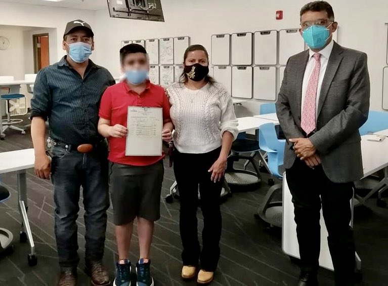 ConsulMexRlm's tweet photo. Hoy @consulmexrlm llevó a cabo Actividades de Documentación en #Alamance, Carolina del Norte, enfocadas en #RegistroCivil #doblenacionalidad, con el apoyo de la organización Valores ValorX y @elonuniversity @SRE_mx @EmbamexEUA @jaime_vbt https://t.co/3zvfi5piXh