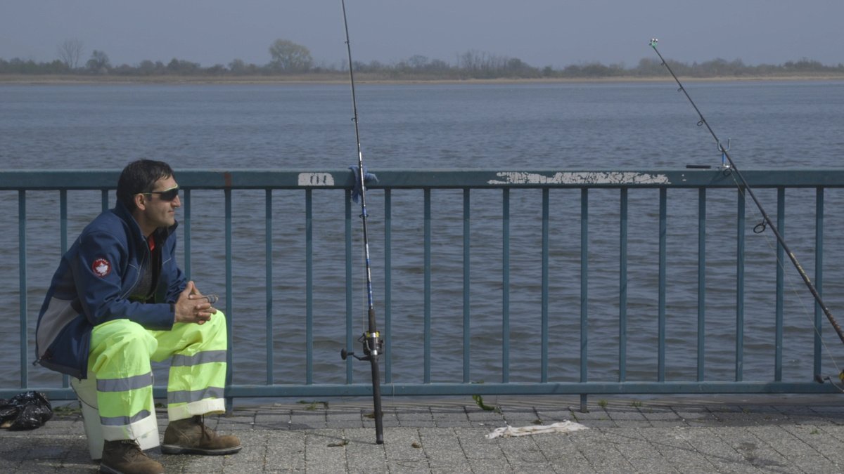 The first pairing of films in this ongoing series is NO KINGS (Emilia Mello, 2020) and BY WAY OF CANARSIE (Emily Packer and Lesley Steele, 2020), two brilliant and unconvetional docs selected by CC+MA researcher and filmmaker Rasheed Peters. watch.eventive.org/ccma/play/627e…