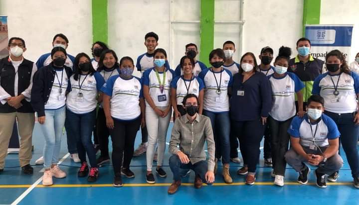 IEGuate's tweet photo. Esta actividad fue parte del proceso de alianza interinstitucional entre la Municipalidad de Guatemala y el Departamento de Promoción Cívica del Instituto Electoral del Tribunal Supremo Electoral, para promover la #ParticipaciónCiudadana de la #Juventud guatemalteca. https://t.co/U8XuxVSnlc