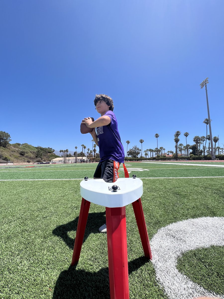 nextlevel_ball's tweet photo. Slingin' the rock in Santa Barbara Next Level Style!
#NextLevelBall #YouthSports https://t.co/KPTGVRjyqJ