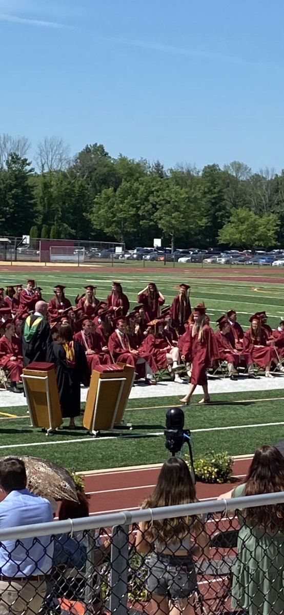 S_MEvans's tweet photo. Perfect day to graduate HS!  Proud Mom ❤️ https://t.co/mTl0MAO7P8