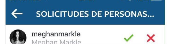 troiansmarkle's tweet photo. Miss Meghan Markle I miss you with my entire heart… please come back to me 😭😭😭😭 https://t.co/3NNk6SfBUe